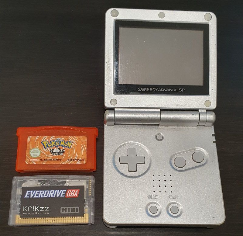 Unboxing and Setting up an EverDrive GBA Mini